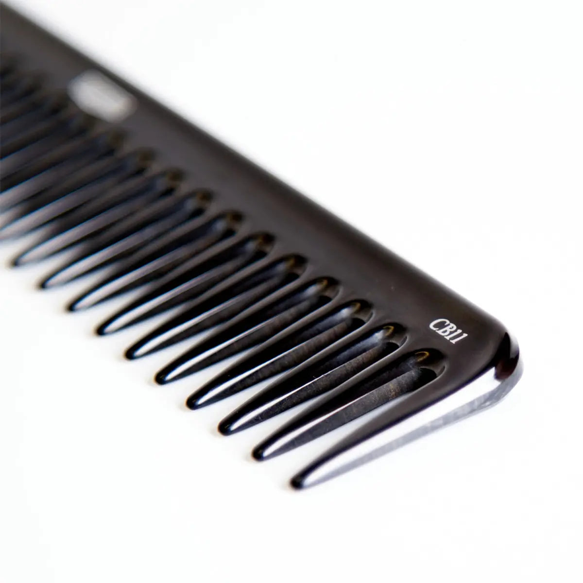 Uppercut Deluxe Rake Comb CB11